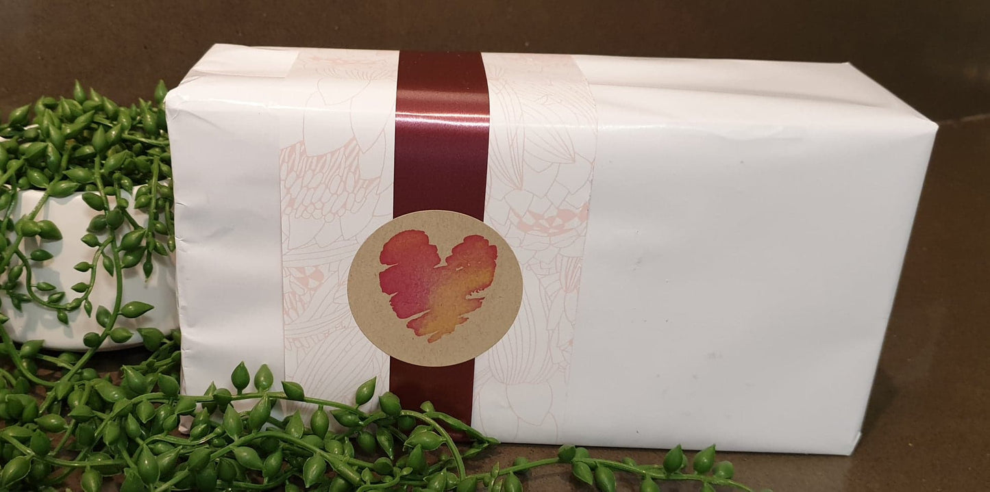 GIFT PACK (Coconut Ice, Chocolate, Caramel, Top Deck, Salted Caramel, Irish Cream & Macadamia)