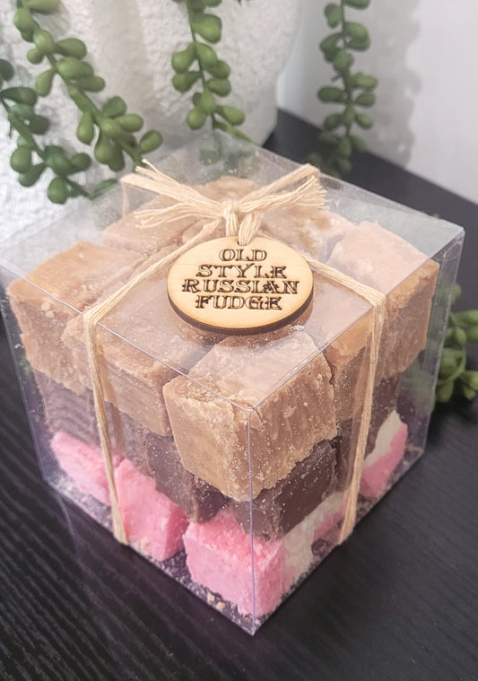 Mothers Day Fudge Cube 850g