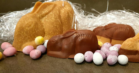 Easter Bunny (solid Fudge) LARGE 950g
